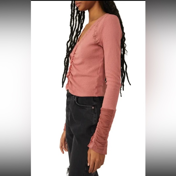 Free People Wear Me Out Ruched Long Sleeve Top Womens Size XL NTW - Picture 2 of 3